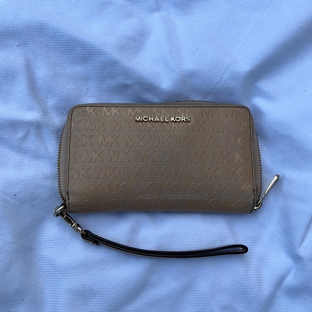 Michael Kors wallet - Tan